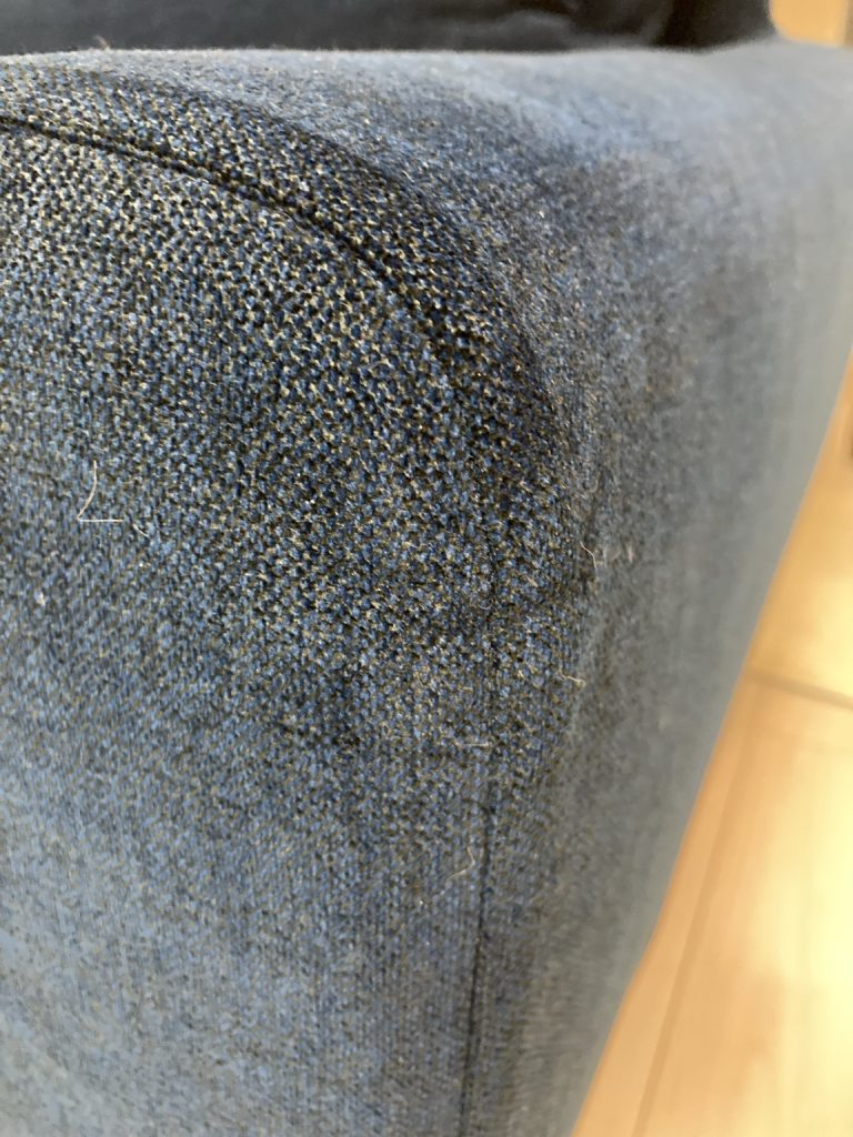 約3年使用したNOYESソファの縫い目の接写